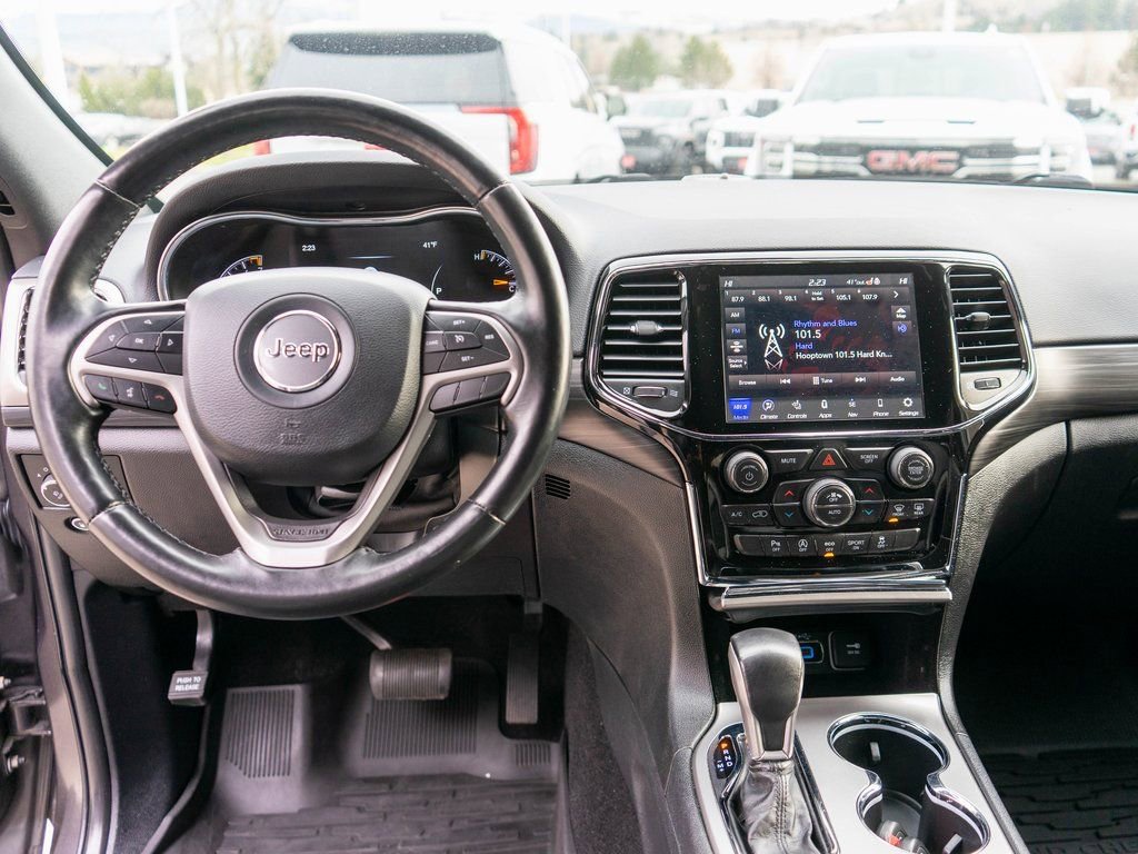 Used 2020 Jeep Grand Cherokee Laredo w/ Quick Order Package 2BN North image 13