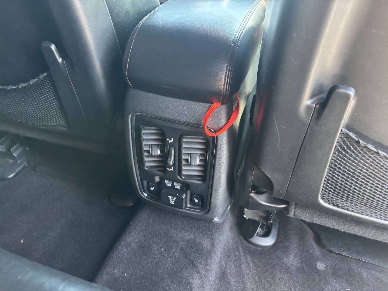 Used 2016 Jeep Grand Cherokee Limited 75th Anniversary RWD image 19