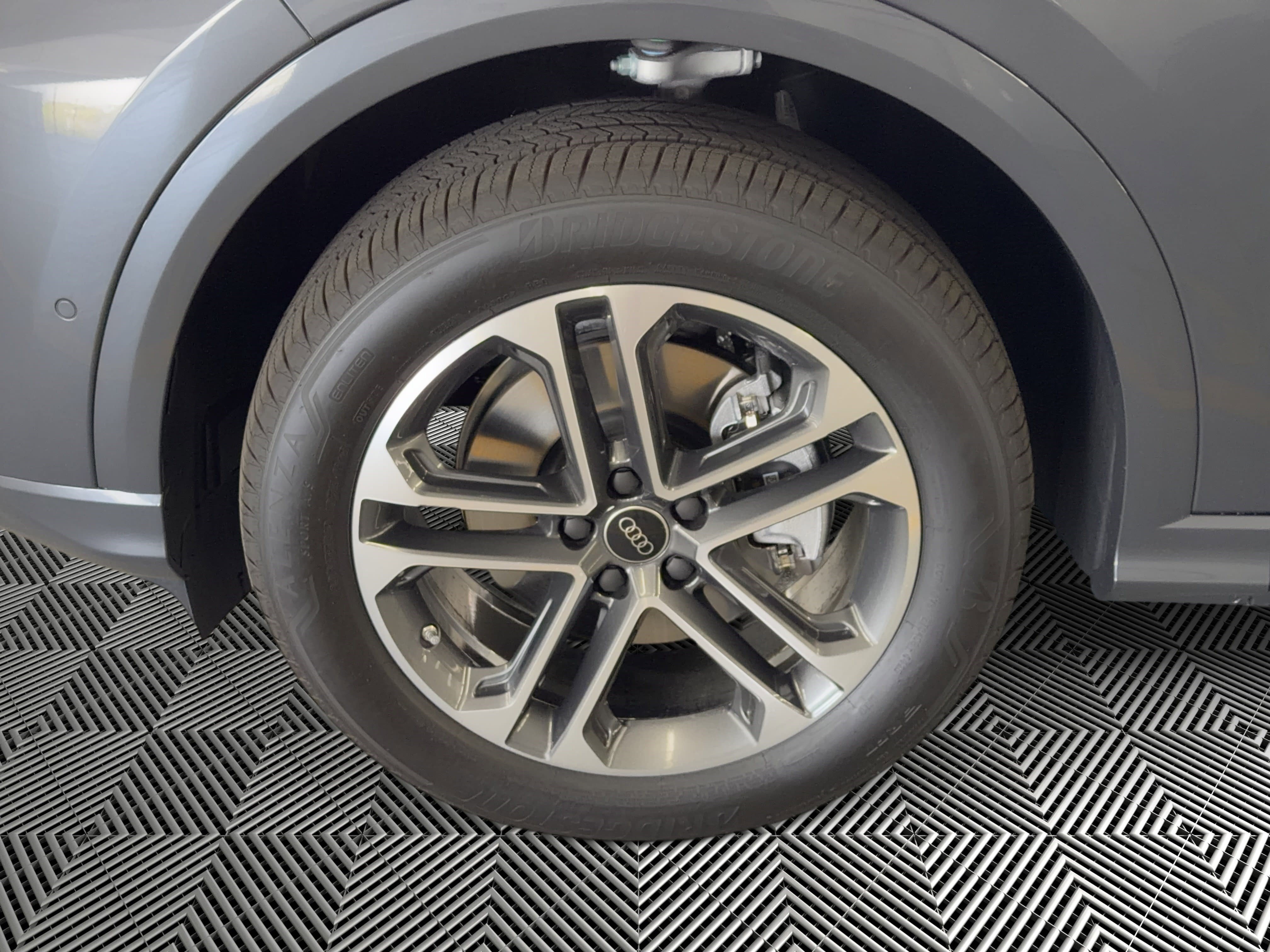 New 2026 Audi Q5 Premium image 12
