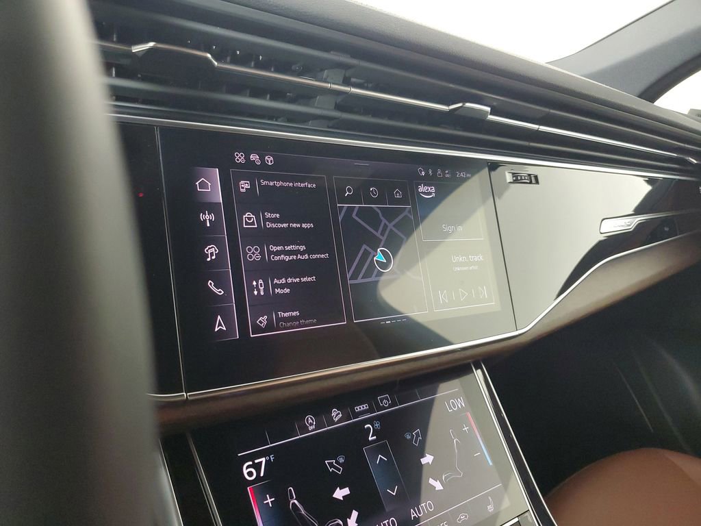 Used 2025 Audi Q7 2.0T Premium image 28