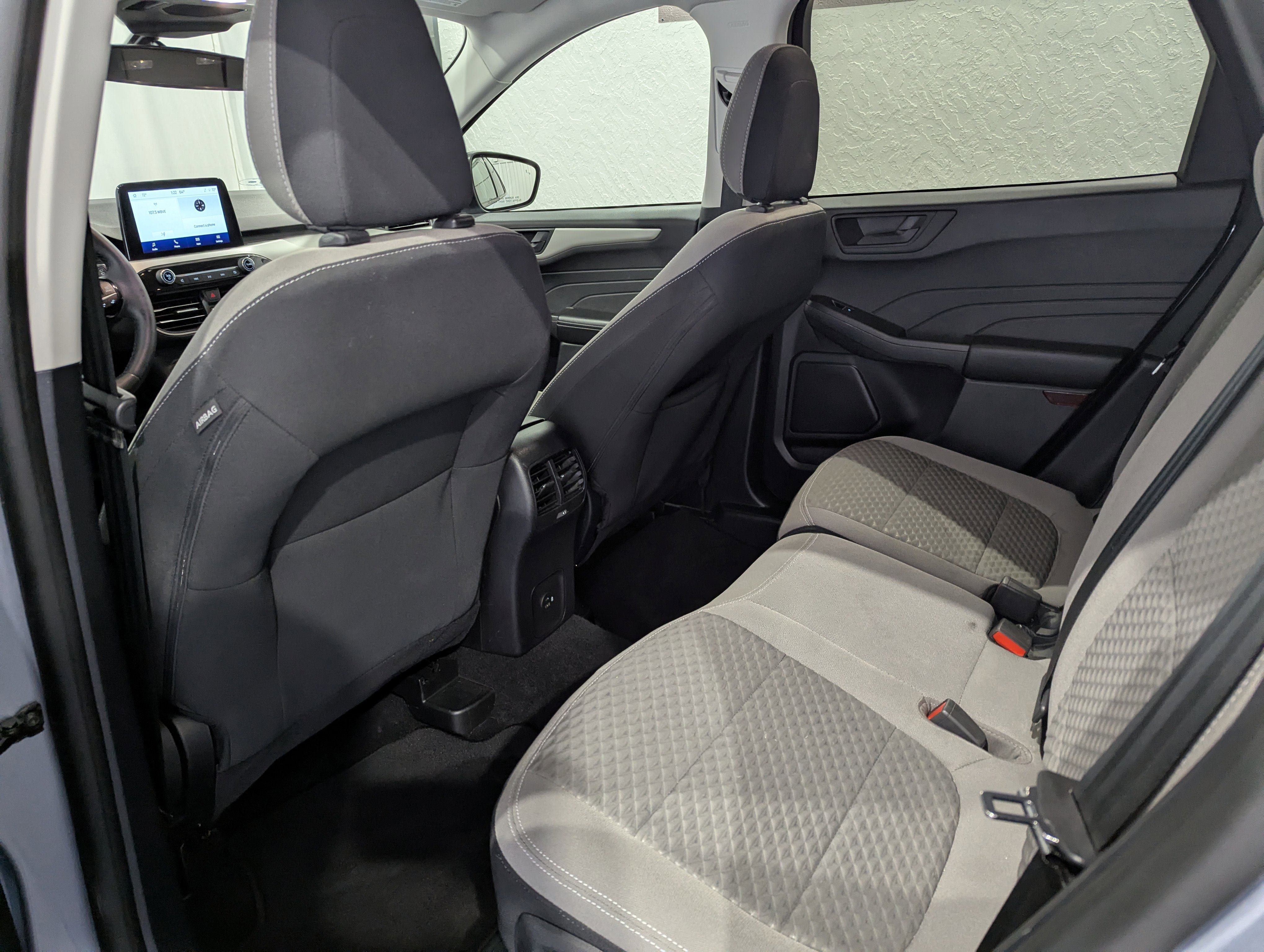 Used 2022 Ford Escape SE w/ Cold Weather Package AWD/4WD image 11