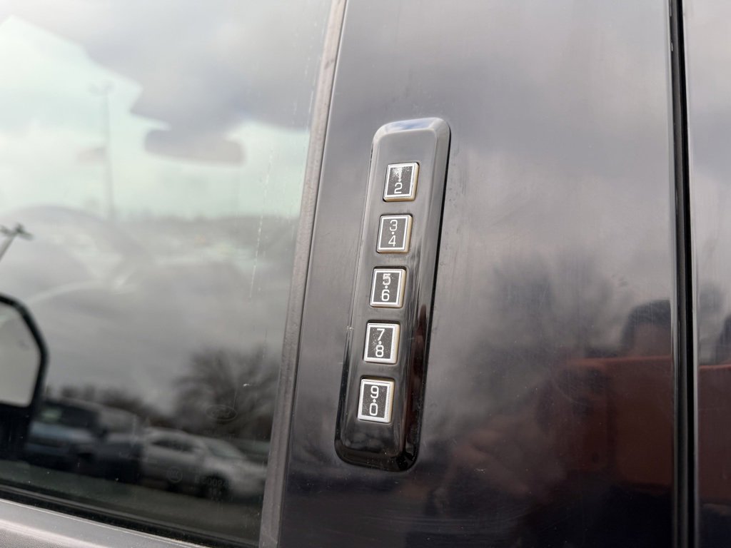 Used 2020 Ford F250 Lariat w/ Lariat Value Package image 26