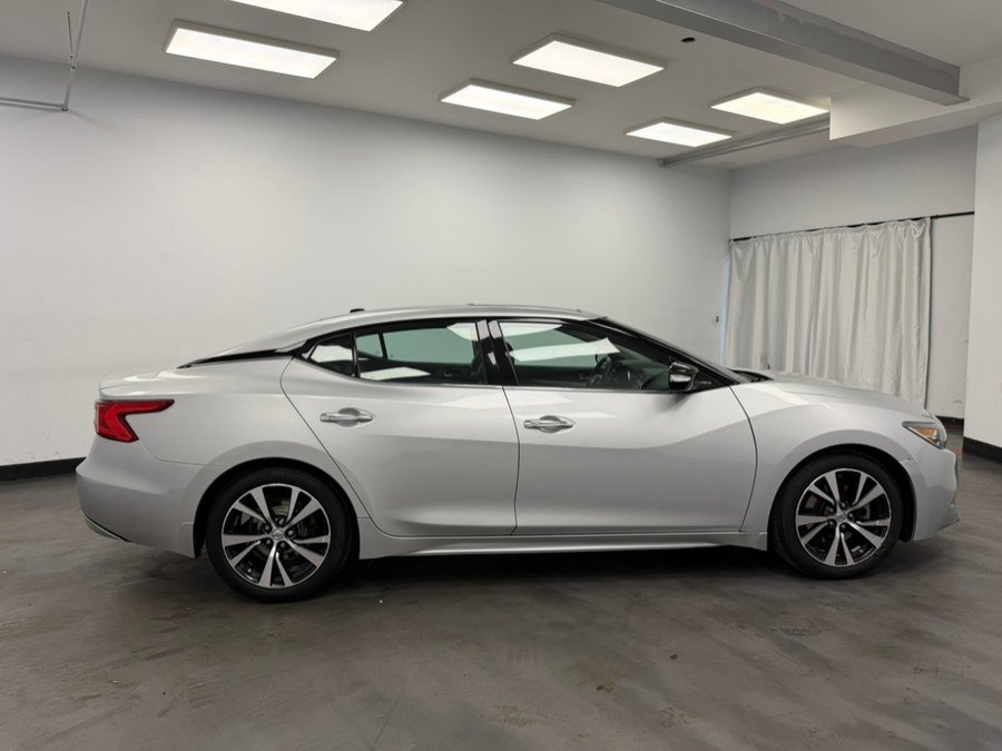 Used 2017 Nissan Maxima 3.5 SL FWD image 10