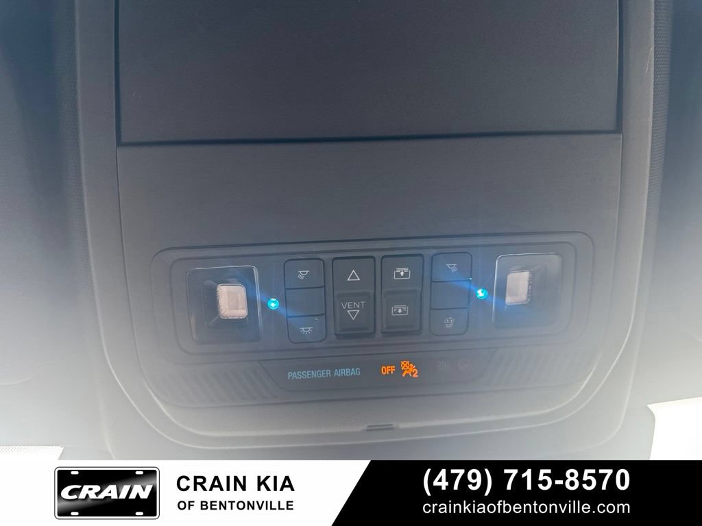 Used 2020 Ford Explorer XLT w/ Equipment Group 202A AWD/4WD image 20