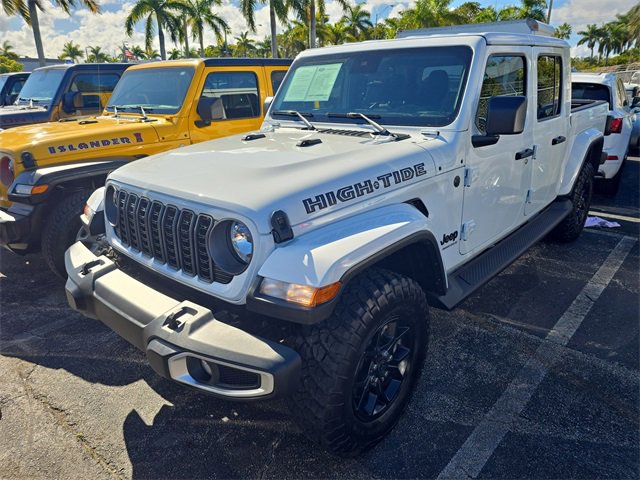 Used 2025 Jeep Gladiator Sport image 24