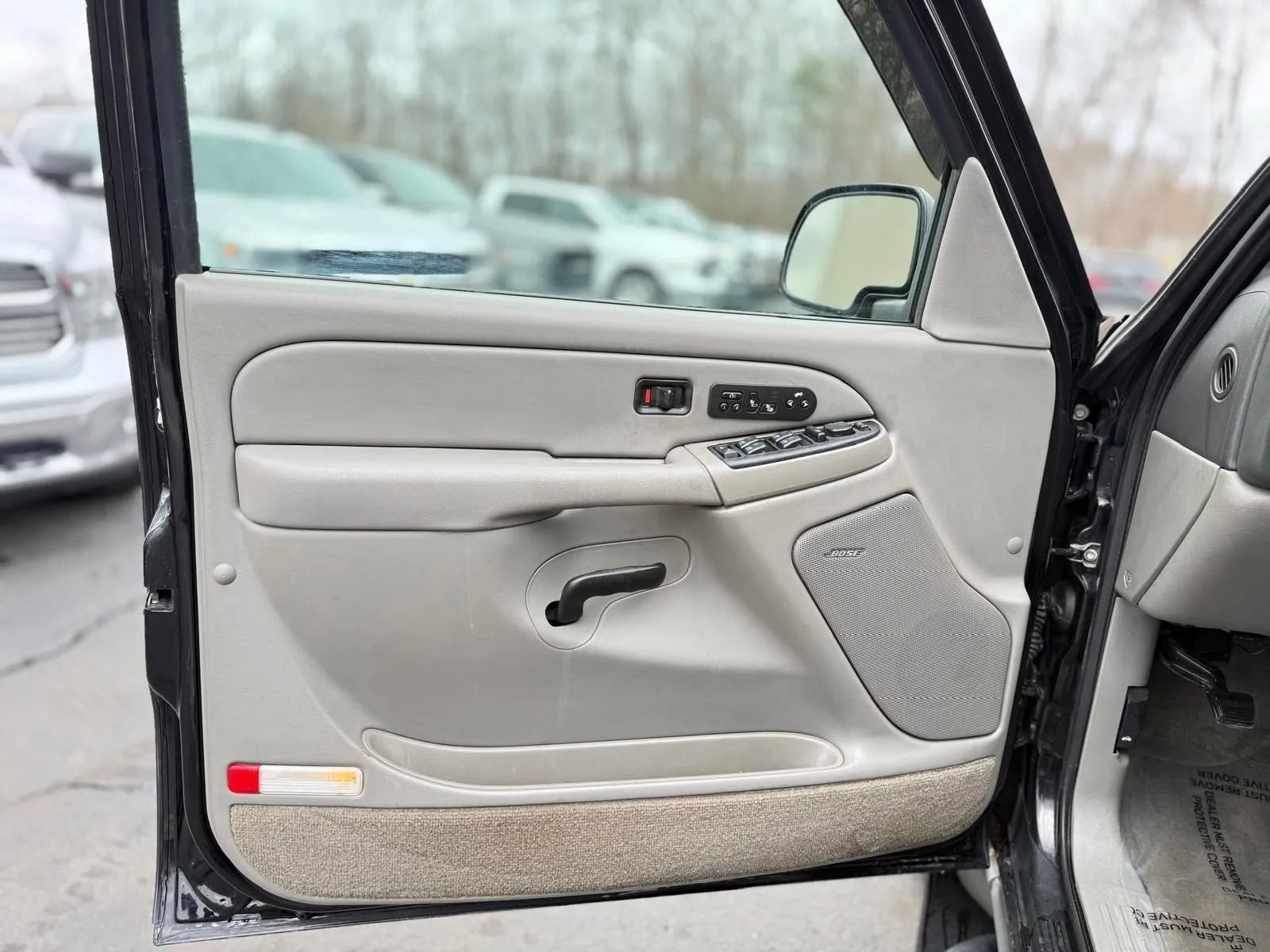 Used 2004 Chevrolet Tahoe Z71 w/ Z71 Preferred Equipment Group image 25
