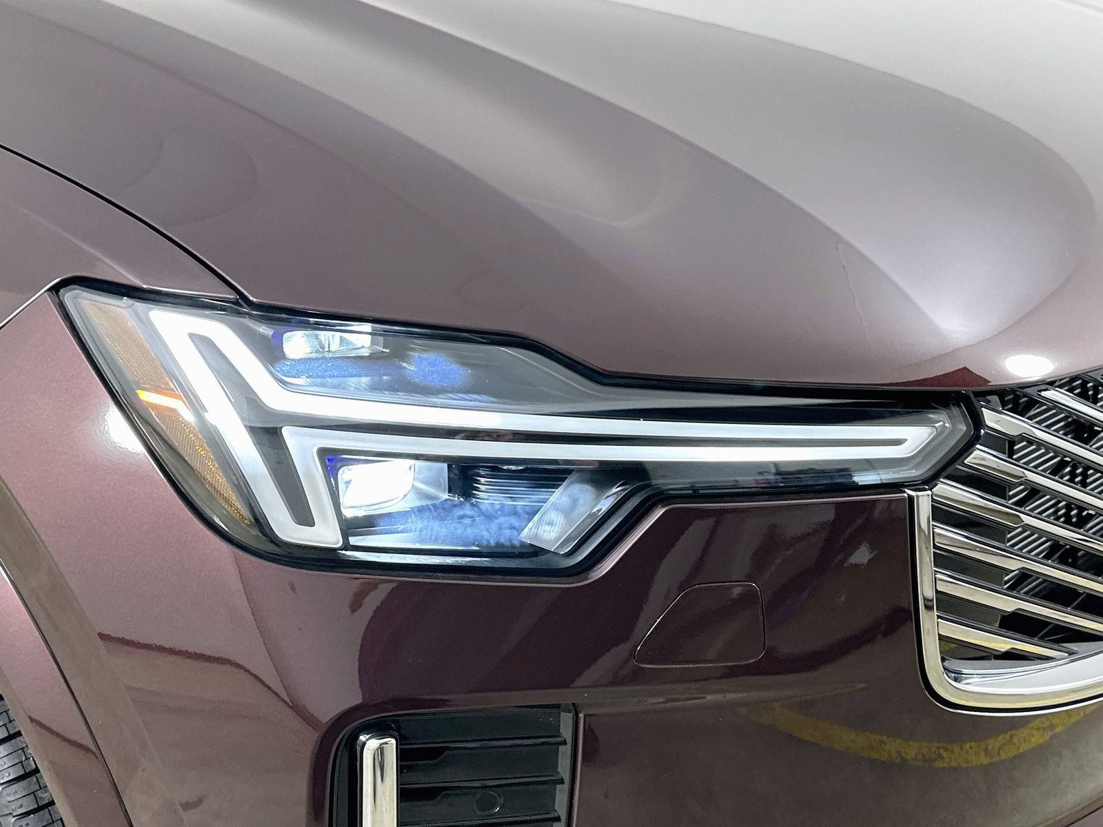 New 2026 Volvo XC90 B5 Core w/ Protection Package AWD/4WD image 9