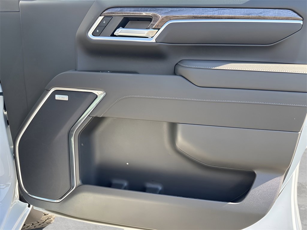 New 2026 Chevrolet Silverado 3500 LTZ w/ LTZ Plus Package image 9