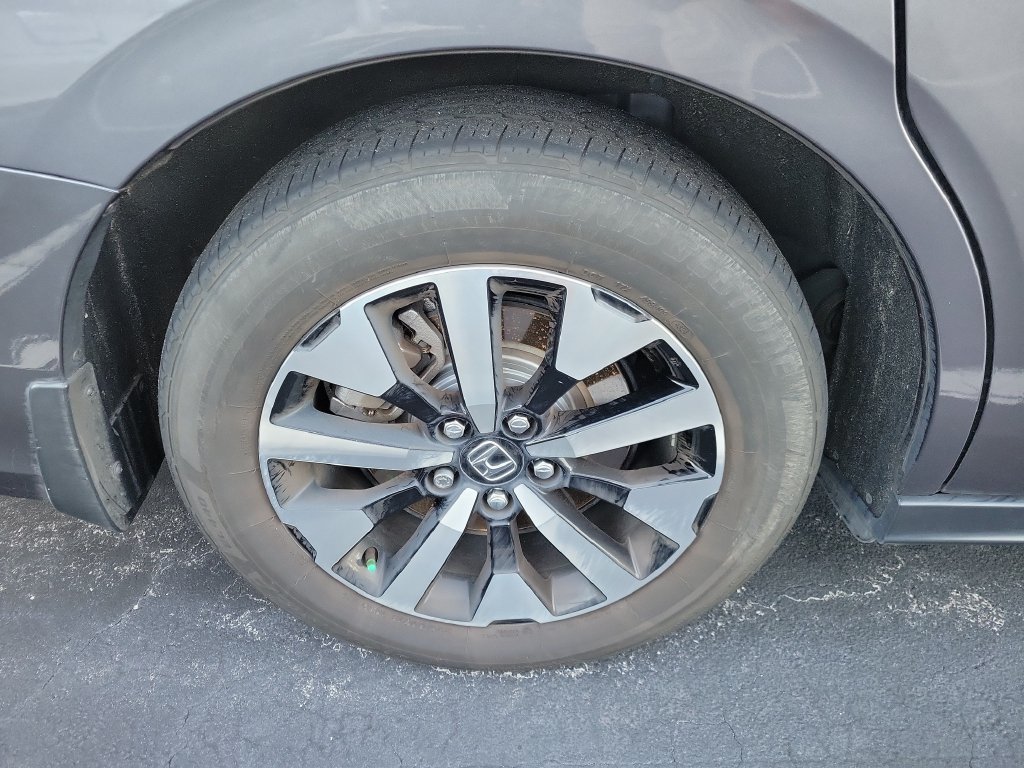Certified 2025 Honda Odyssey EX-L image 11