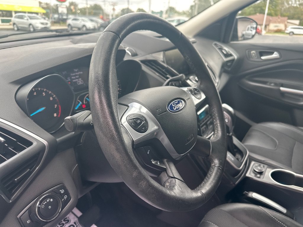 Used 2013 Ford Escape Titanium AWD/4WD image 25