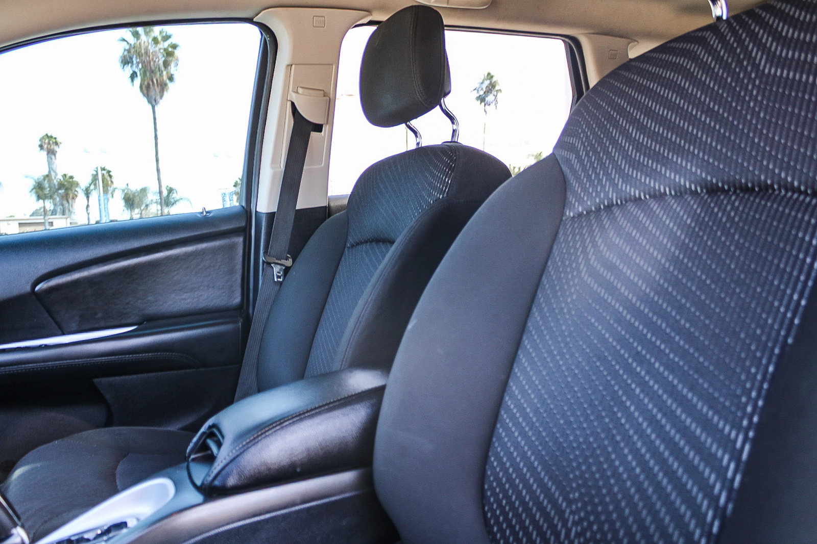 Used 2020 Dodge Journey SE FWD image 25