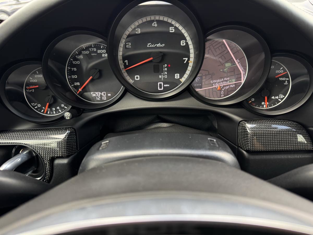 Used 2016 Porsche 911 Turbo image 31