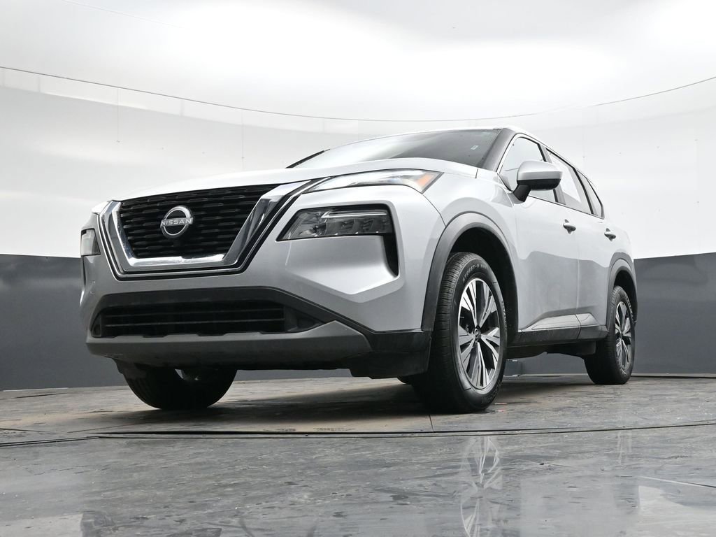 Used 2023 Nissan Rogue SV image 34