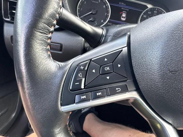 Used 2024 Nissan Sentra SR w/ SR Premium Package FWD image 9