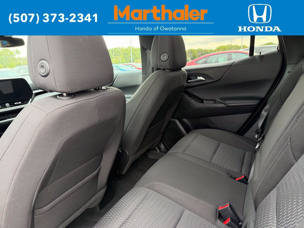 Used 2025 Chevrolet Equinox LT AWD/4WD image 14