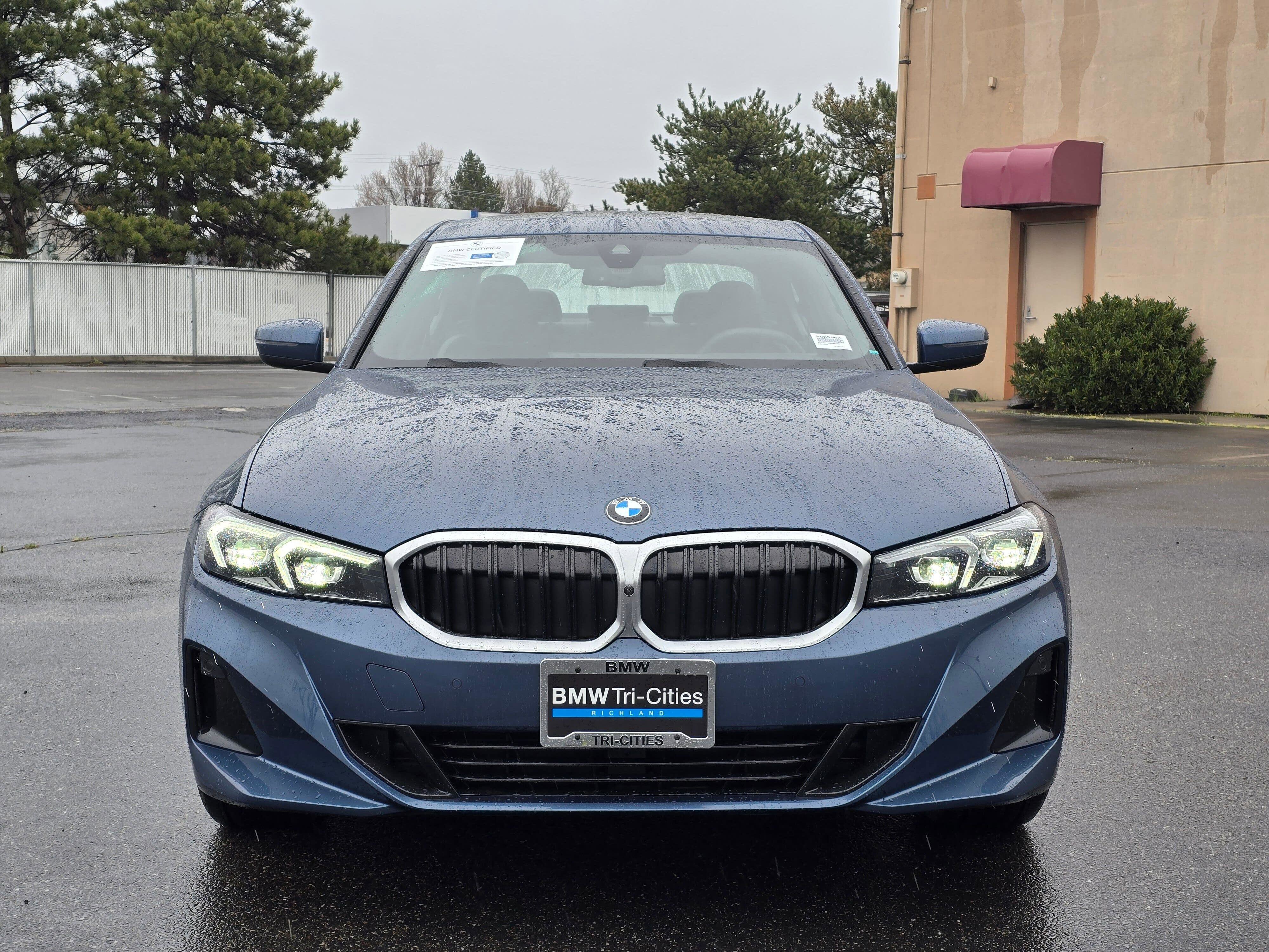 Certified 2025 BMW 330i xDrive Sedan w/ Premium Package image 6