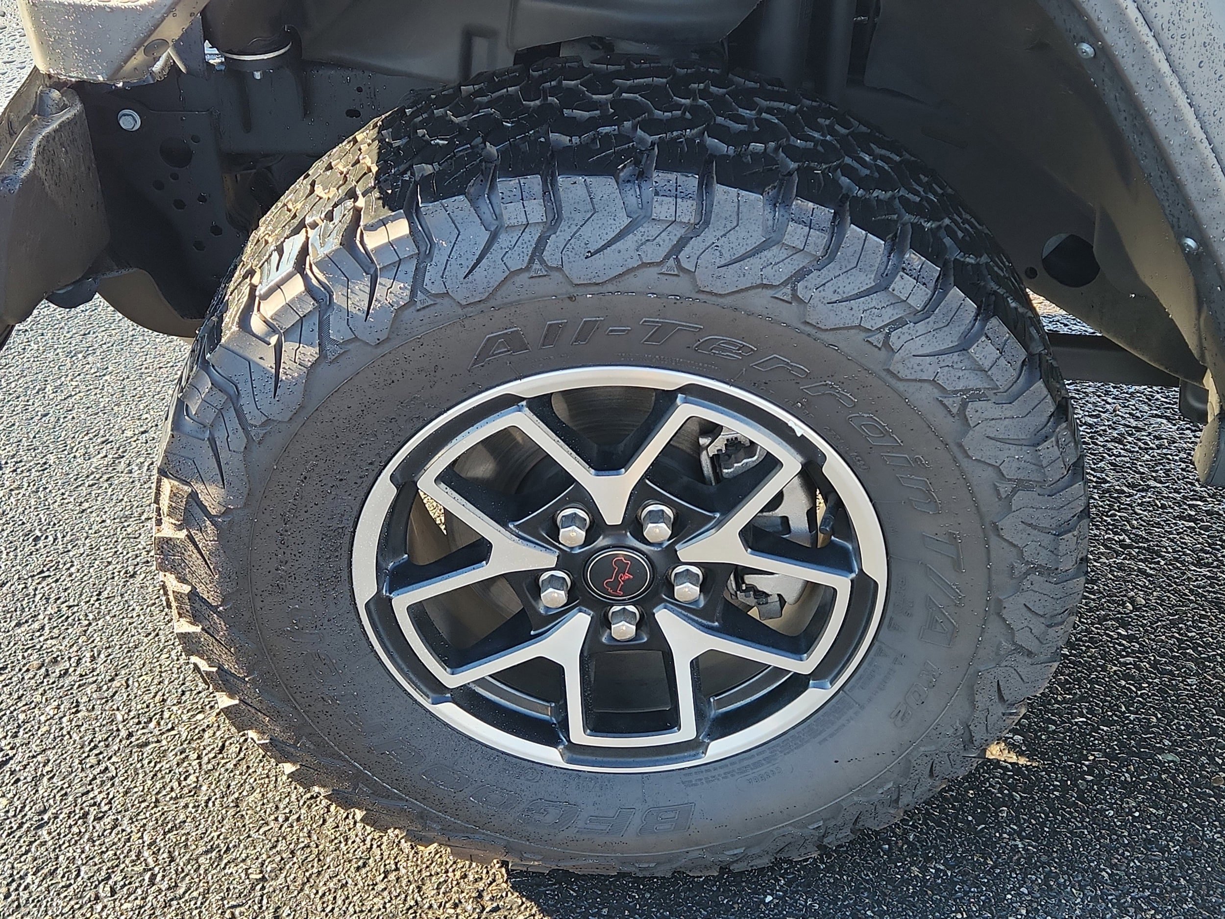 Used 2024 Jeep Wrangler Unlimited Rubicon AWD/4WD image 7