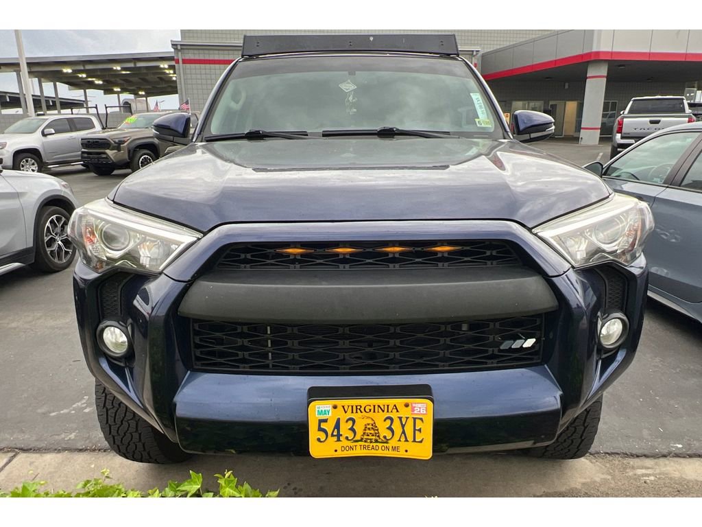 Used 2017 Toyota 4Runner SR5 Premium image 3