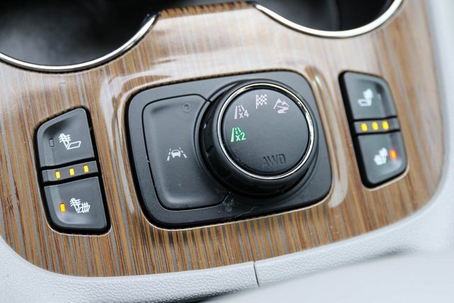 Used 2023 GMC Acadia SLE w/ Driver Convenience Package image 26