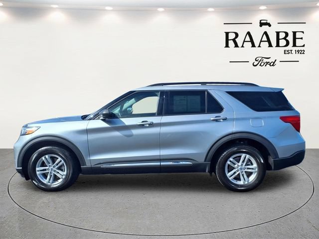 Certified 2023 Ford Explorer XLT w/ Equipment Group 202A AWD/4WD image 4