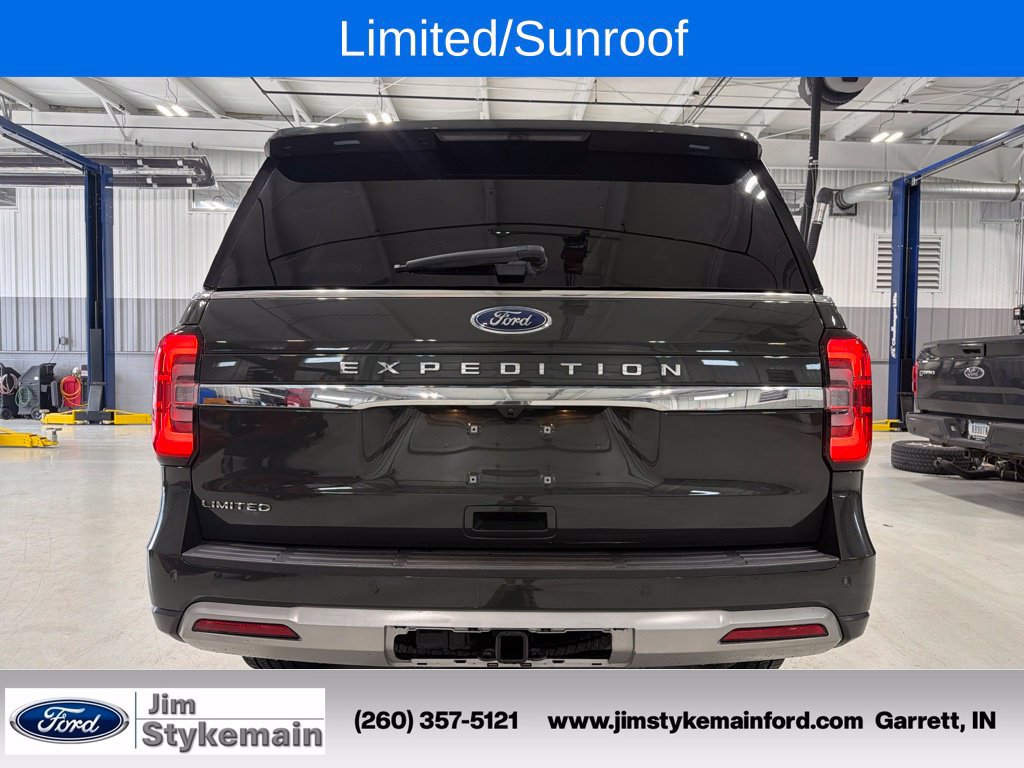 Used 2023 Ford Expedition Limited AWD/4WD image 6