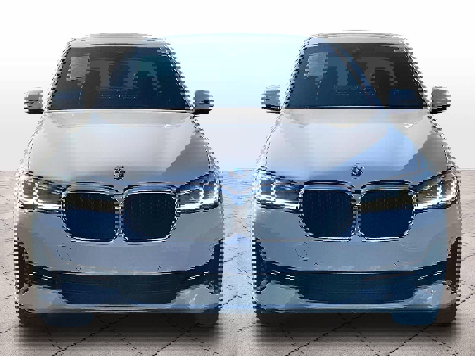 Used 2023 BMW 540i w/ Premium Package image 3