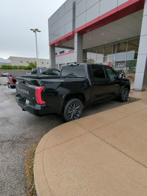 Used 2023 Toyota Tundra Platinum AWD/4WD image 12