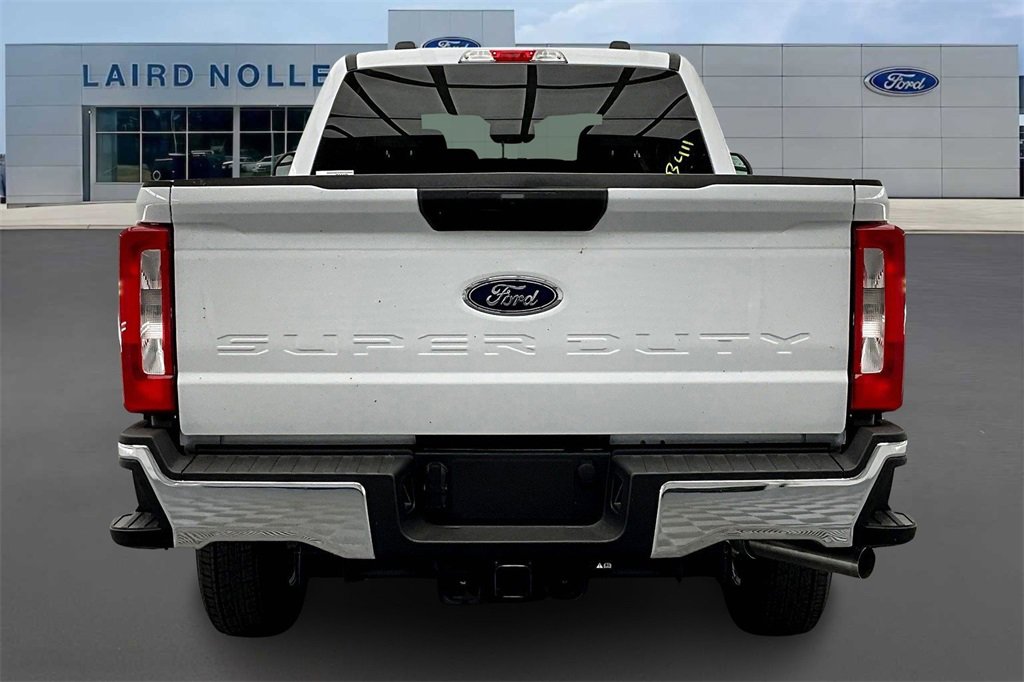 New 2026 Ford F350 XLT image 4
