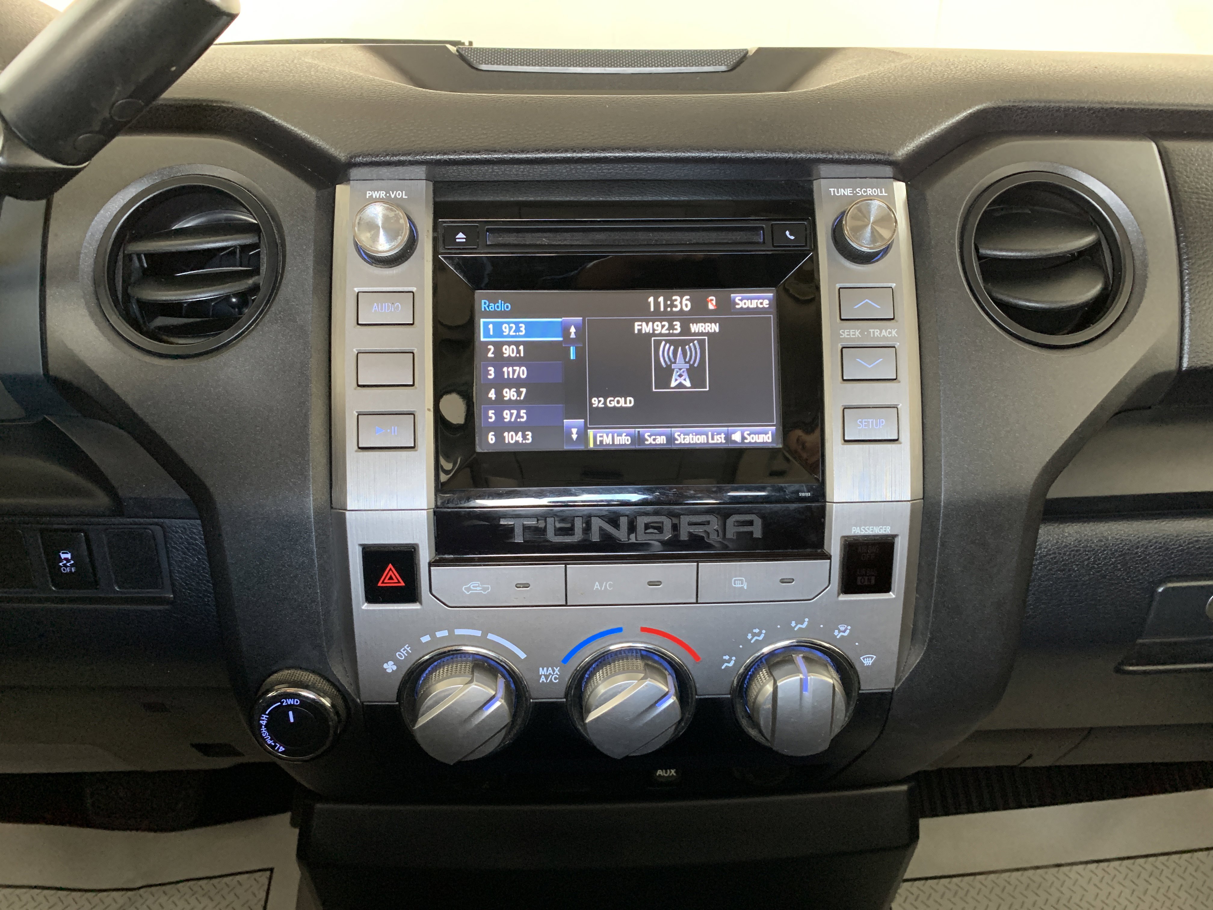 Used 2017 Toyota Tundra SR image 22