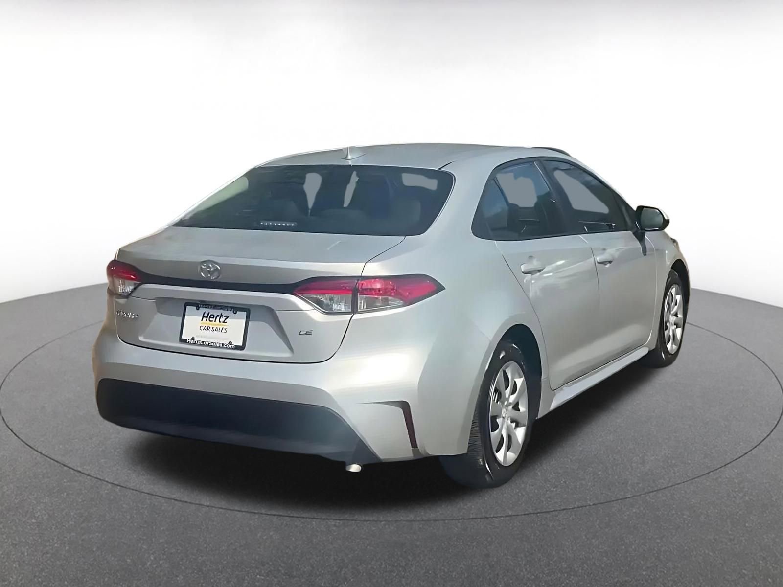 Used 2025 Toyota Corolla LE image 14