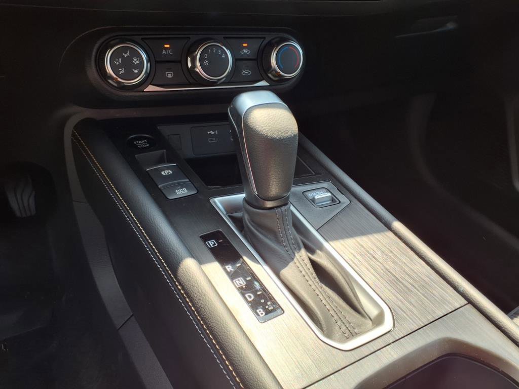 New 2025 Nissan Kicks SV image 11