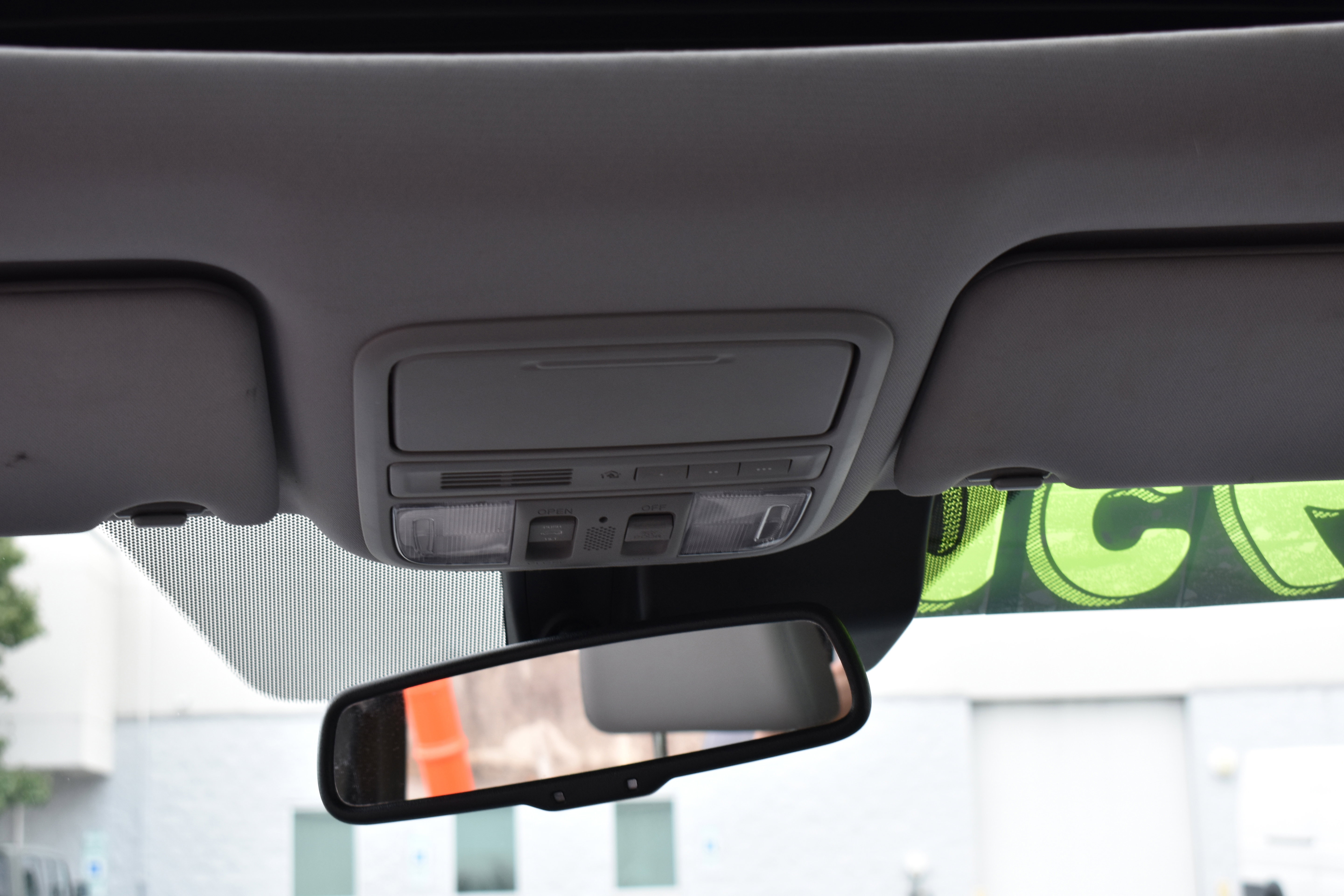 Certified 2018 Honda Pilot Touring image 34
