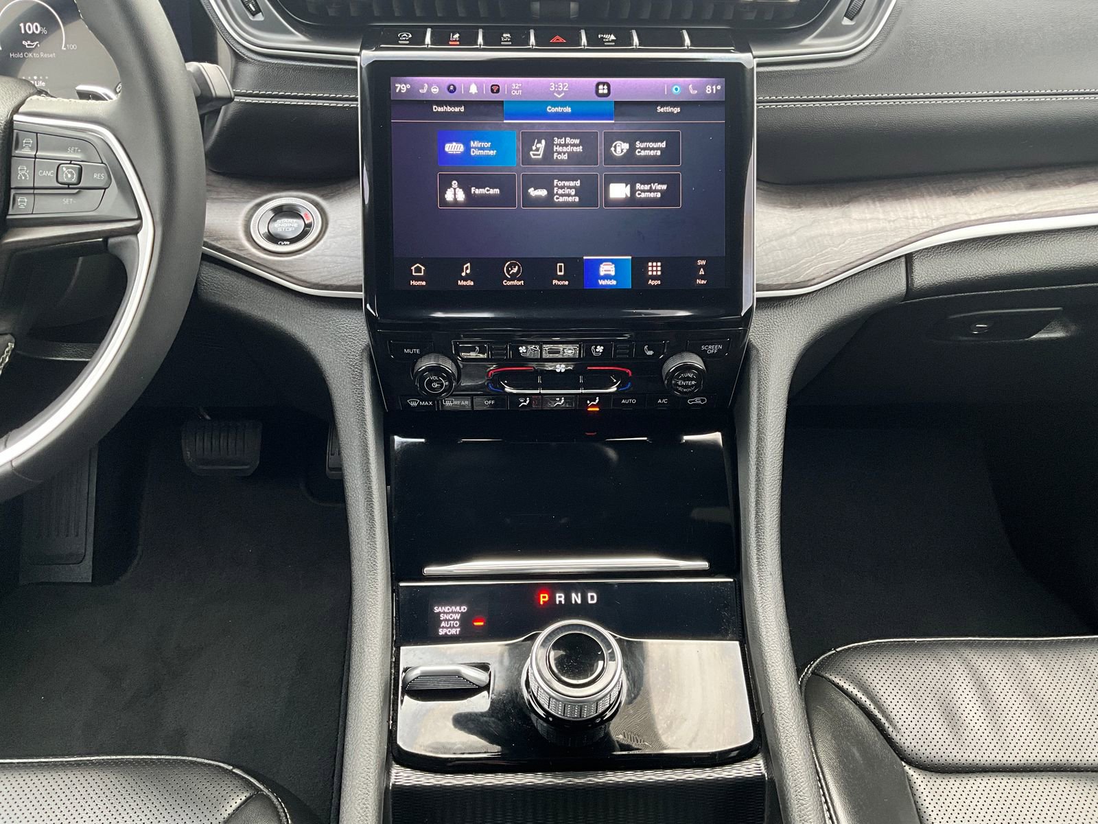 Used 2024 Jeep Grand Cherokee L Limited w/ Luxury Tech Group II image 14