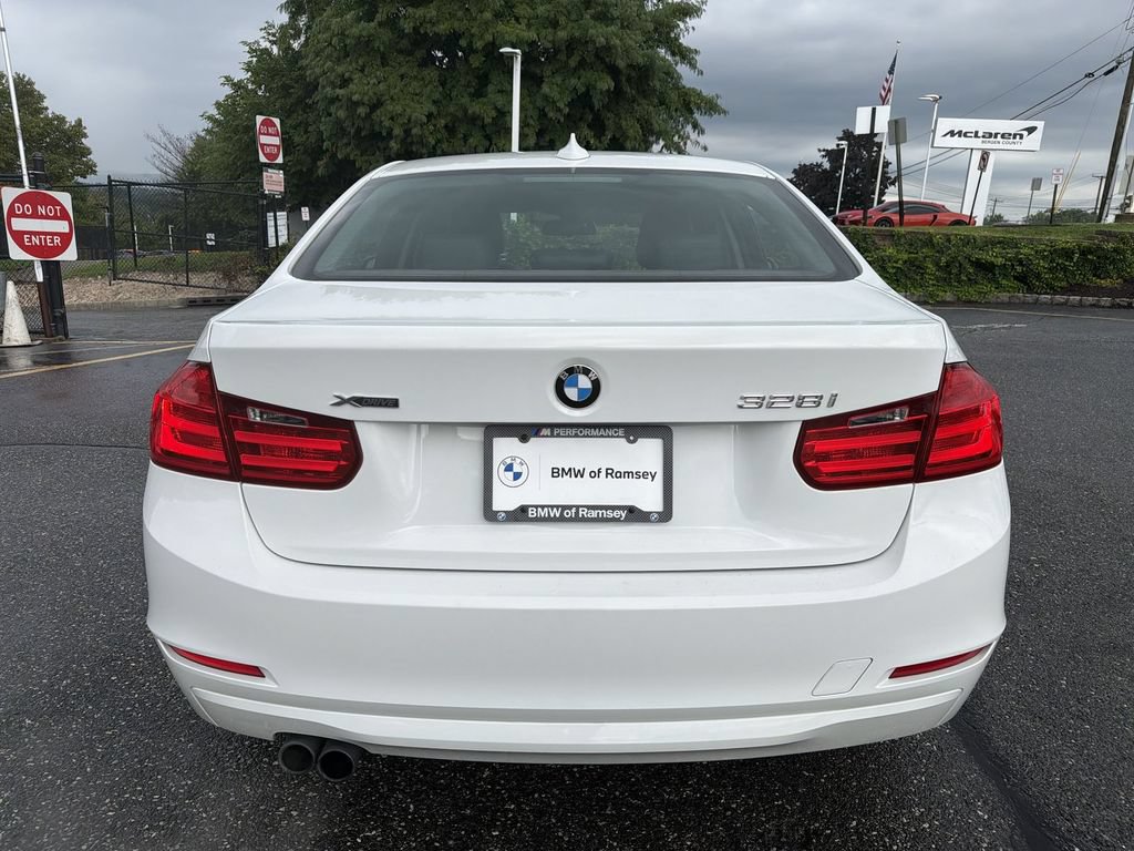 Used 2014 BMW 328i xDrive Sedan AWD/4WD image 13