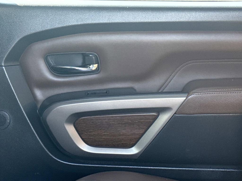 Certified 2022 Nissan Titan Platinum Reserve w/ Moonroof Package image 15