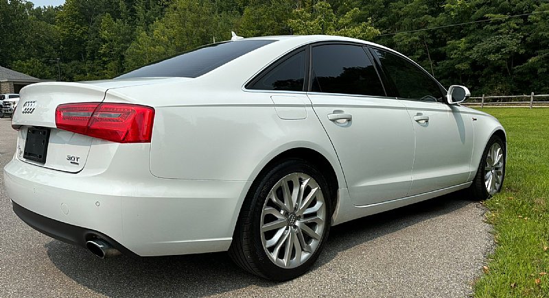 Used 2018 Audi A4 2.0T Premium w/ Convenience Package AWD/4WD image 5