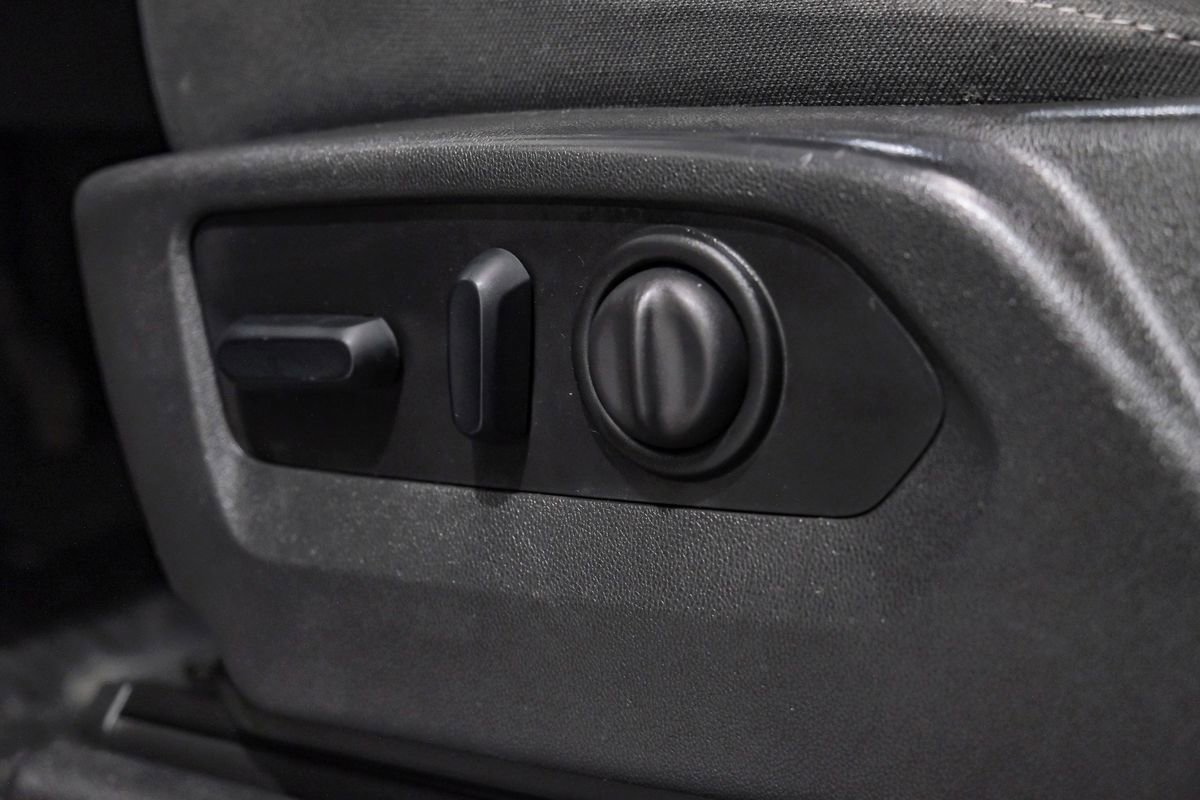 Used 2023 Chevrolet Silverado 3500 LT w/ Convenience Package AWD/4WD image 21