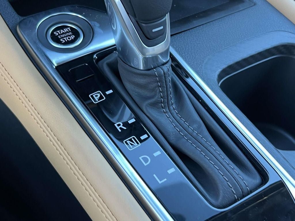 New 2025 Nissan Sentra SV w/ SV Premium Package FWD image 13