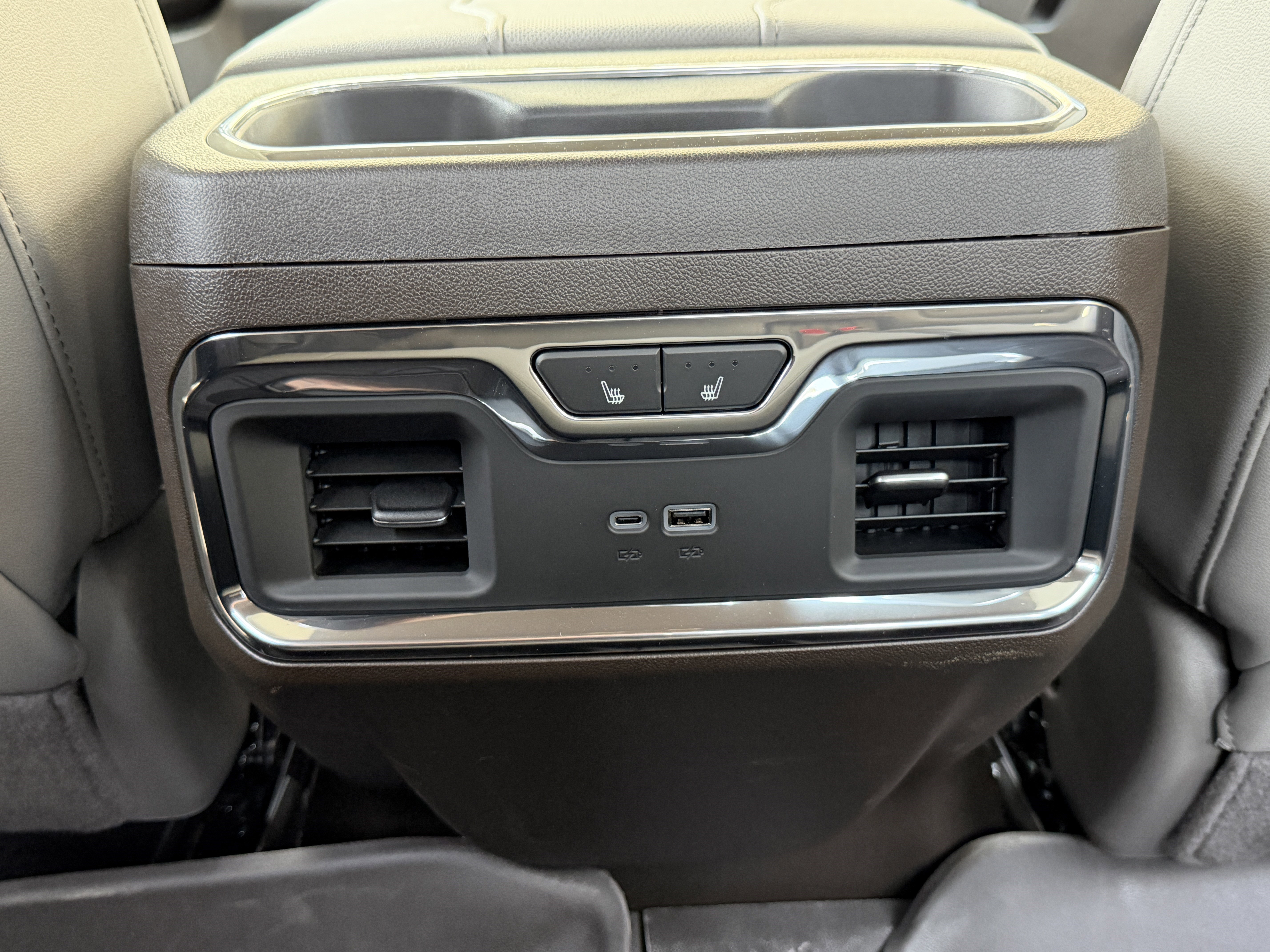 New 2026 GMC Sierra 2500 SLT image 32