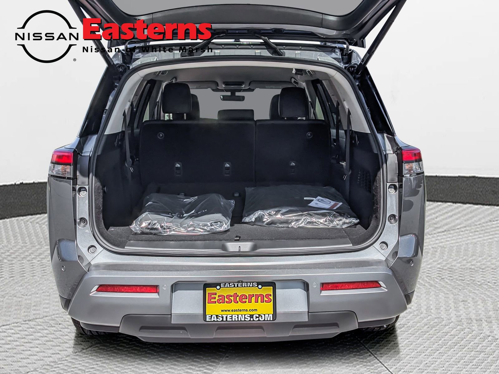 New 2026 Nissan Pathfinder SL image 11