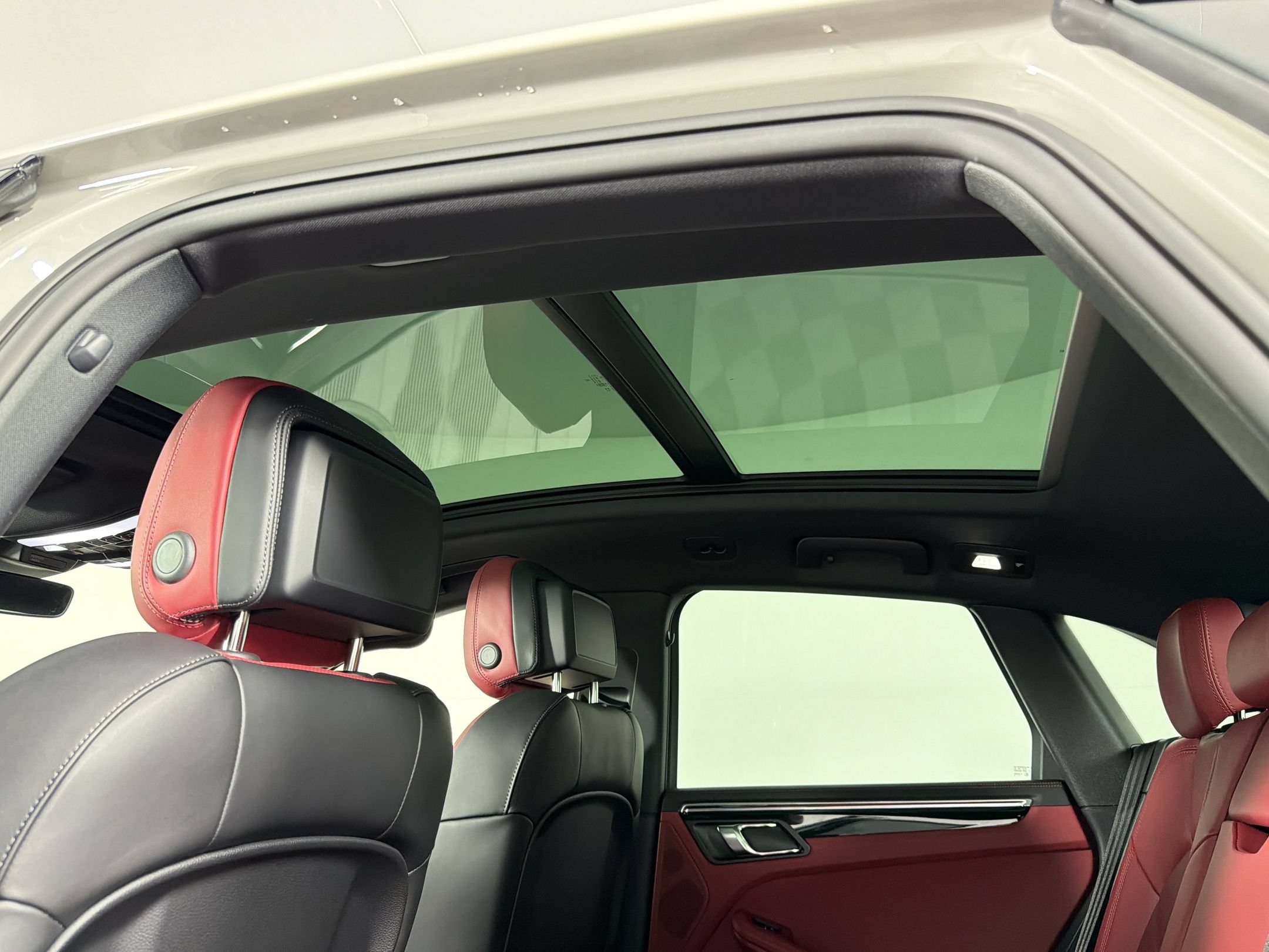 New 2026 Porsche Macan S AWD/4WD image 27
