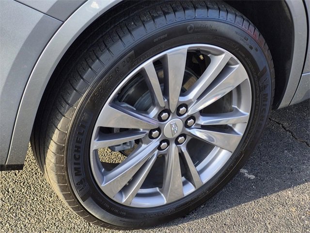 Used 2025 Cadillac XT6 Premium Luxury image 7