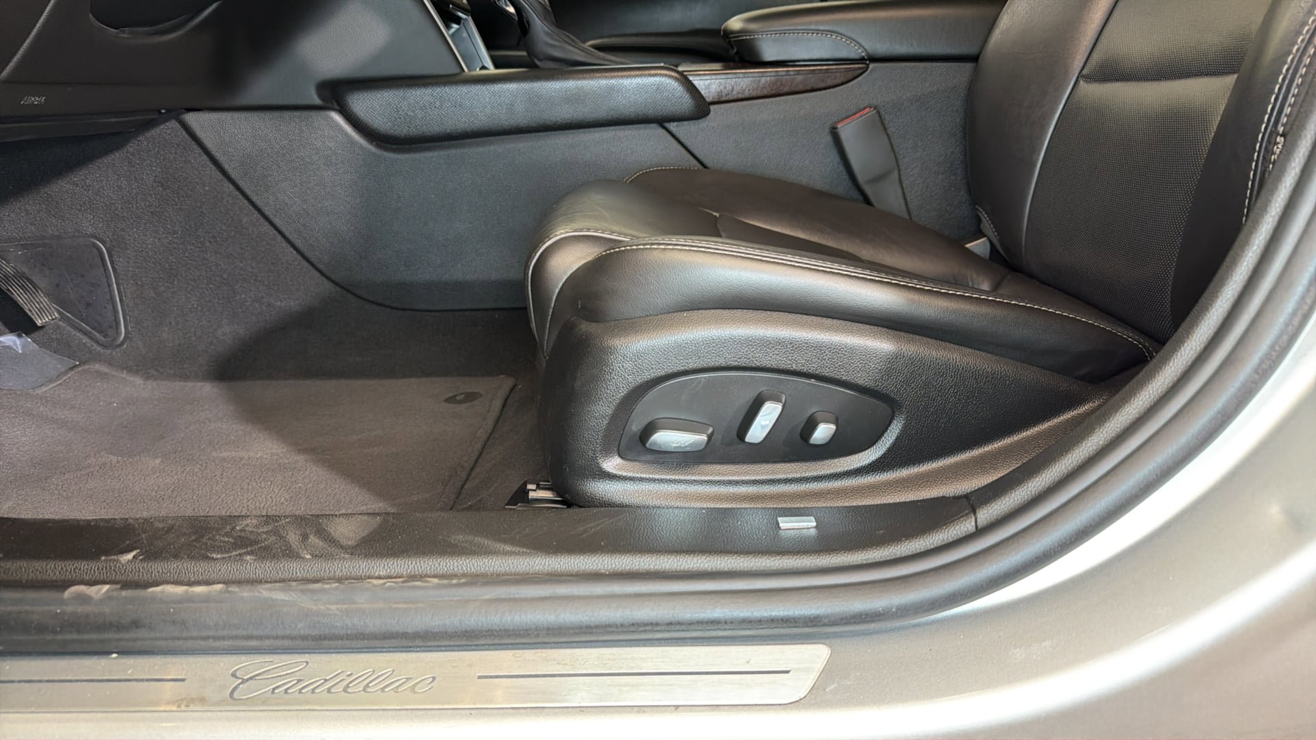 Used 2019 Cadillac XTS Luxury FWD image 20