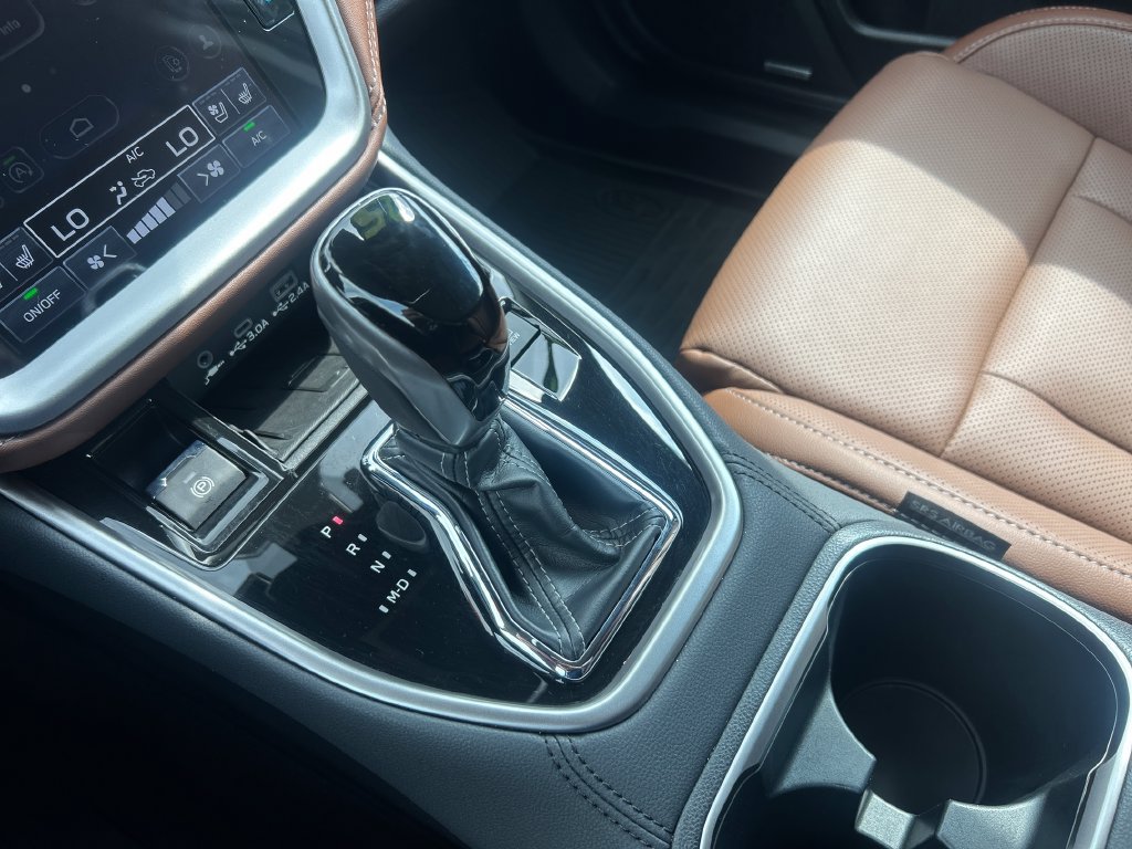 Certified 2025 Subaru Outback Touring AWD/4WD image 27