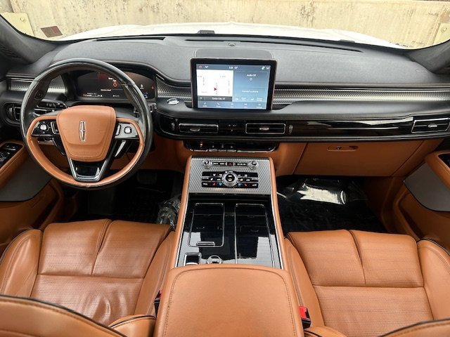 Used 2022 Lincoln Aviator Black Label Grand Touring w/ Class IV Trailer Tow Package image 15