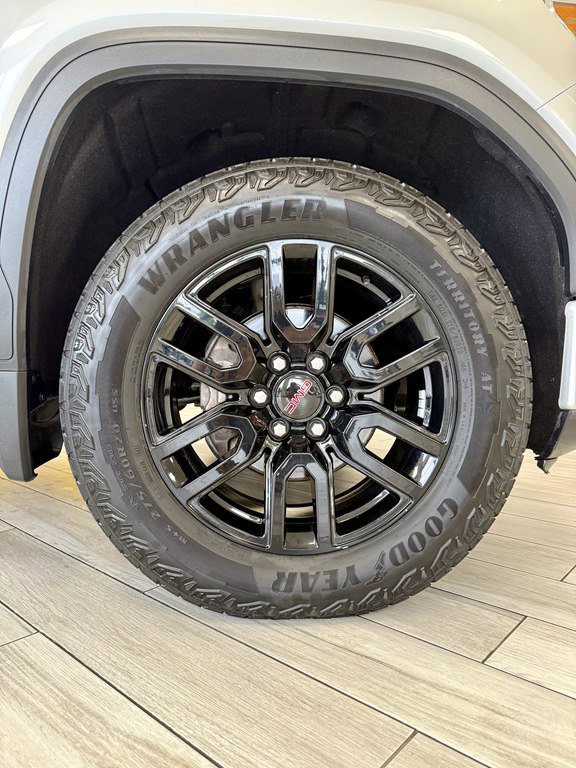 Used 2020 GMC Sierra 1500 Elevation w/ Elevation Value Package image 19