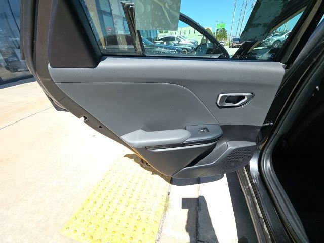 Used 2025 Kia K4 FWD image 22