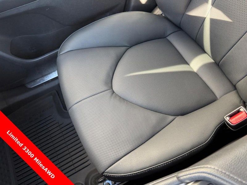 Used 2026 Toyota Grand Highlander Limited image 28