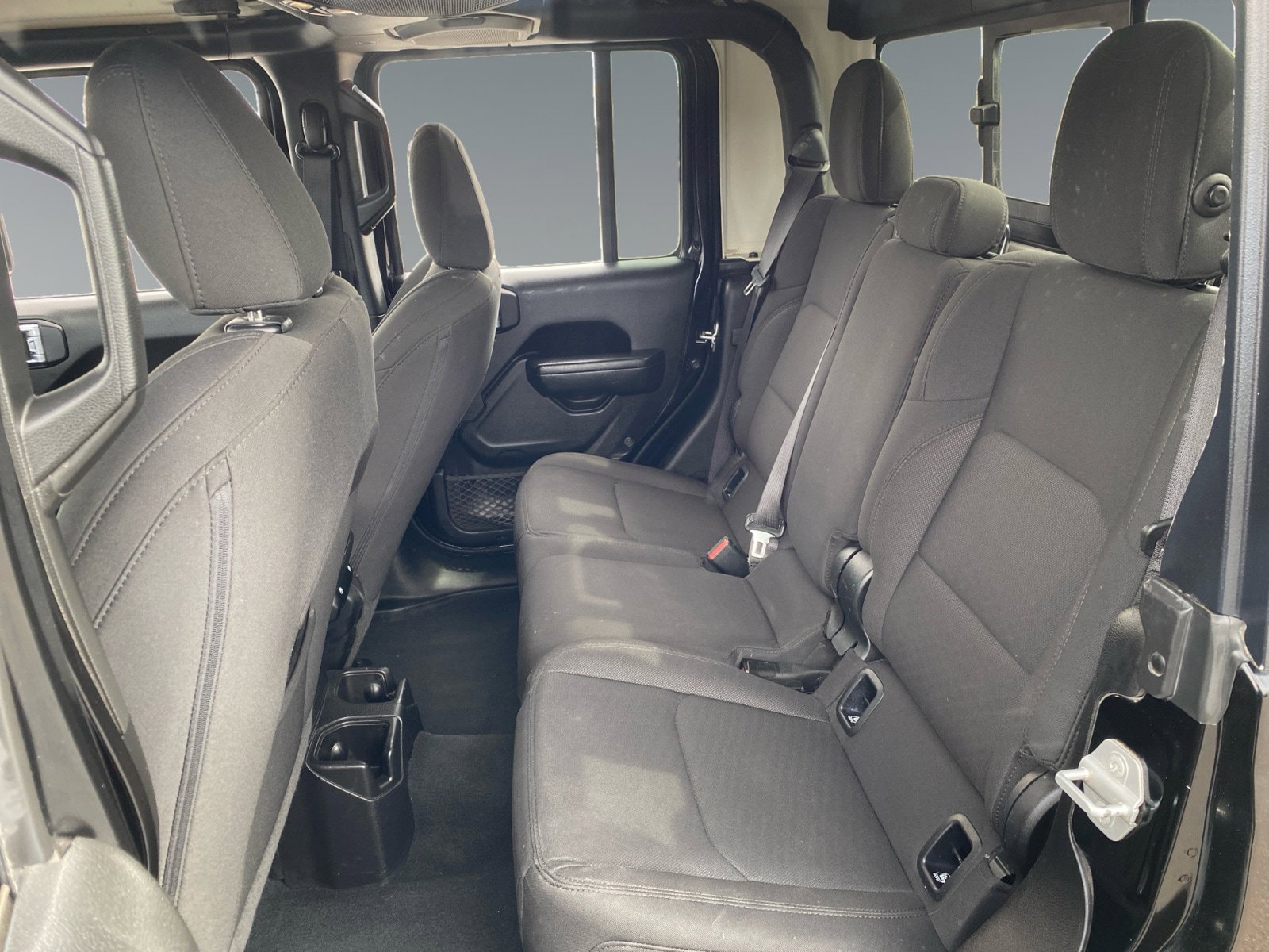 Used 2023 Jeep Gladiator Sport AWD/4WD image 13