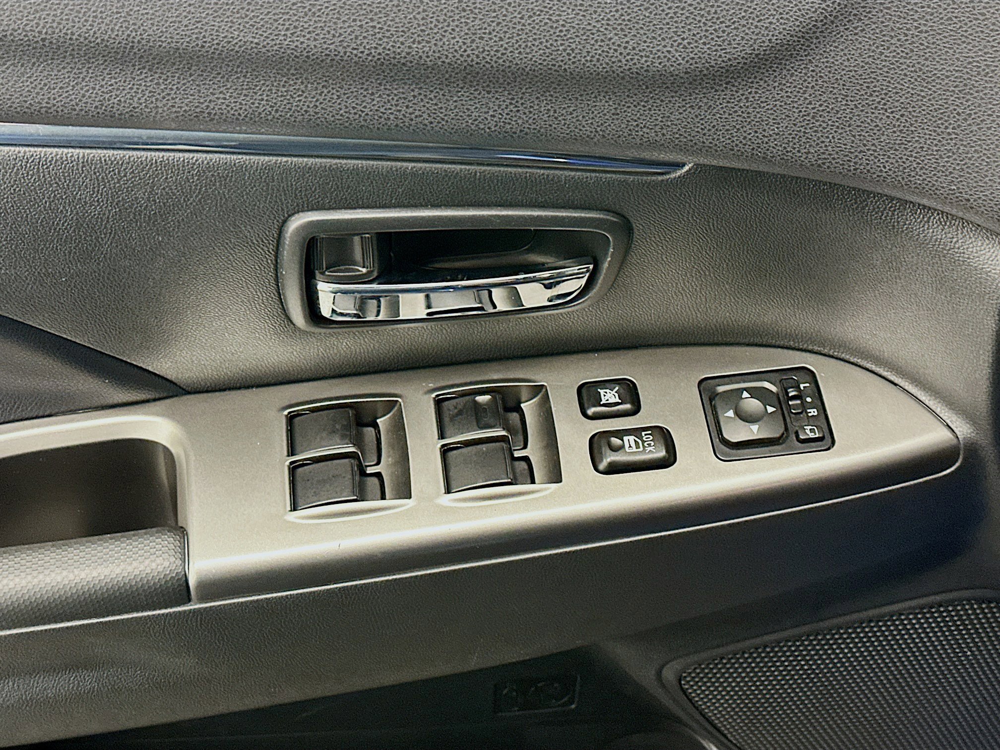 Used 2024 Mitsubishi Outlander Sport SE image 15